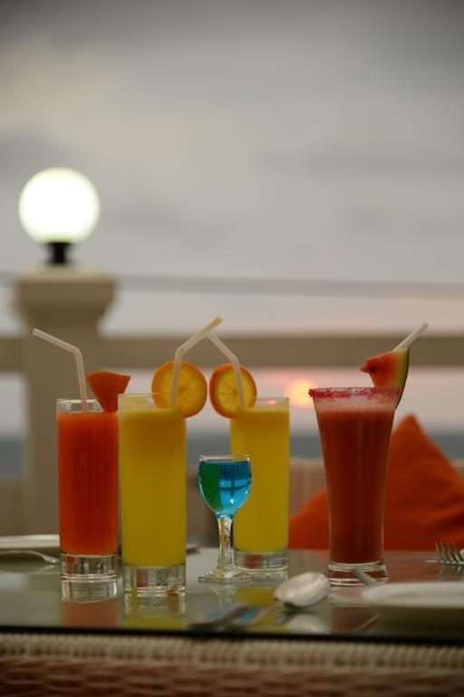 Lazaani Hotel Colombo Exterior photo
